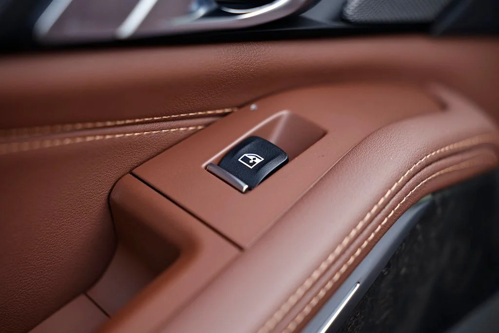 New 2026 Skyscraper Grey Metallic BMW xDrive40i image 25