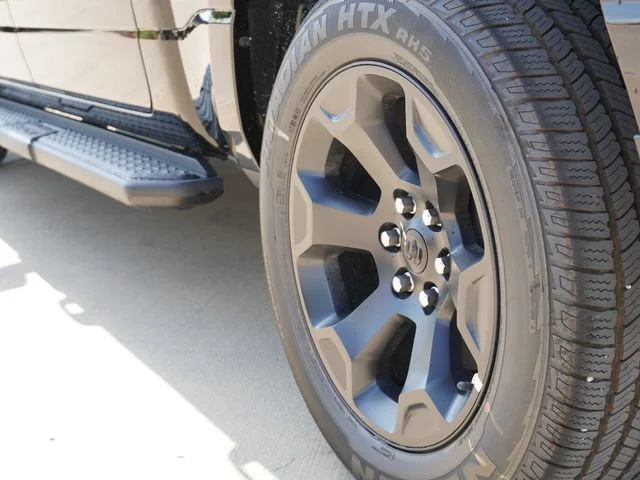 New 2026 Diamond Black Crystal Pearl-Coat Exterior Paint RAM Express image 18