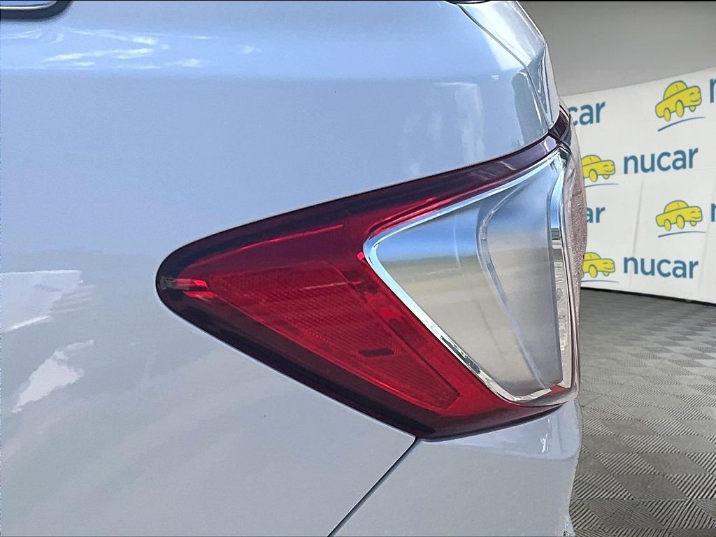 Used 2017 White Acura  image 34