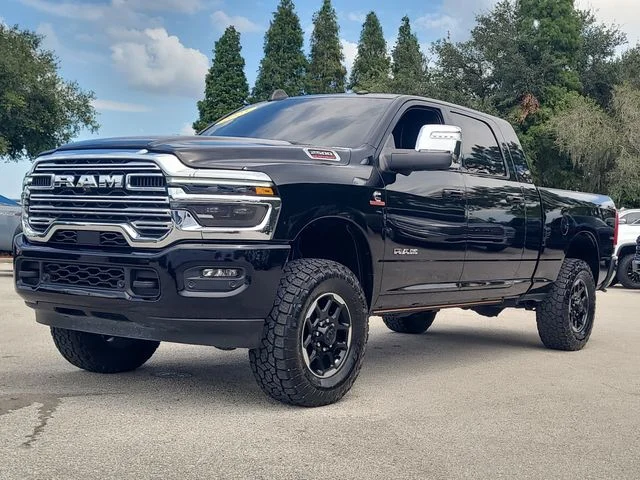 Used 2025 Black Ram Laramie image 33