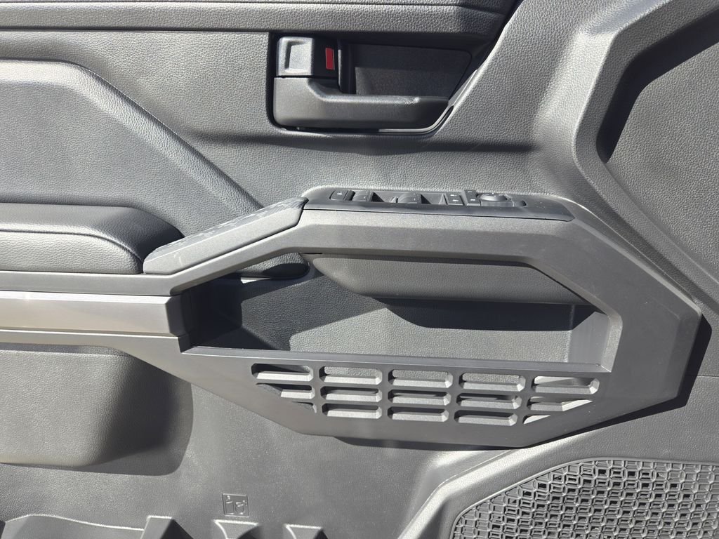 2026 Toyota Tacoma SR5 - Photo 18