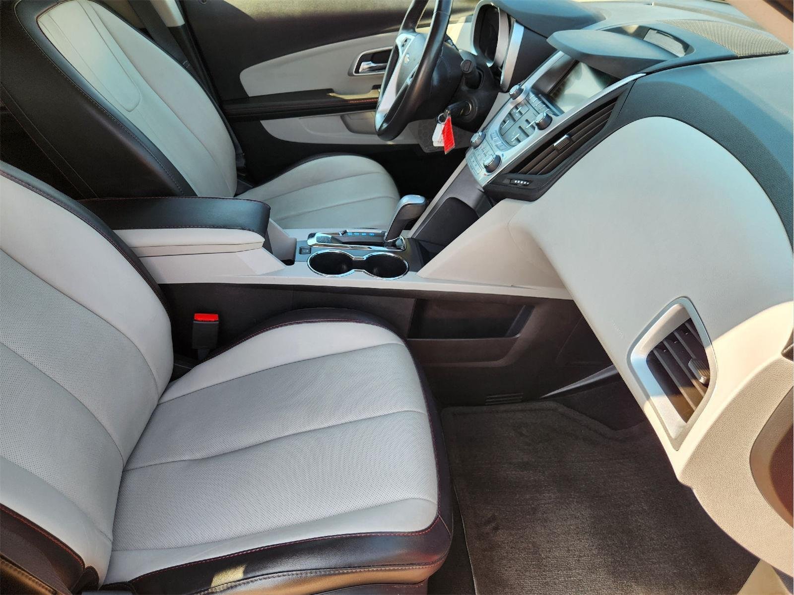 2015 Chevrolet Equinox photo 14 of 31