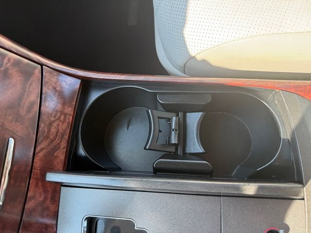 Used 2011 Silver Toyota Limited image 28