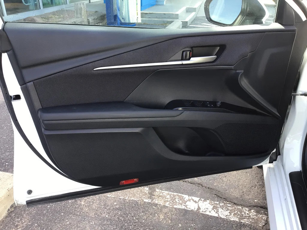 Used 2025 White Toyota LE HYBRID image 9