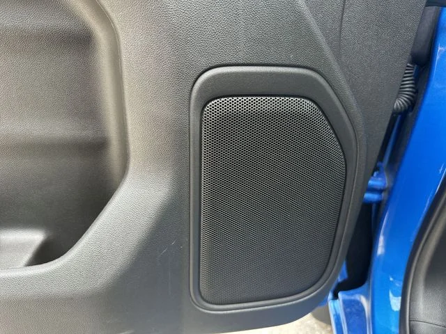 Used 2025 Blue Chevrolet Custom image 26