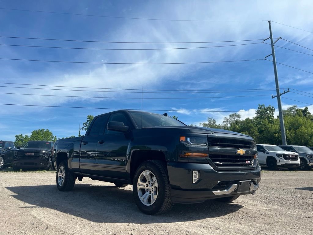 Used 2017 Graphite Metallic Chevrolet LT LT2 image 5
