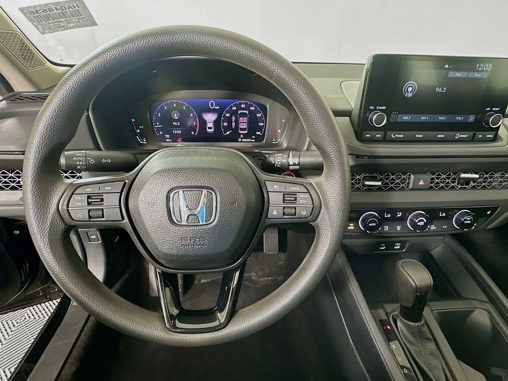 2025 Honda Accord SE - Photo 11
