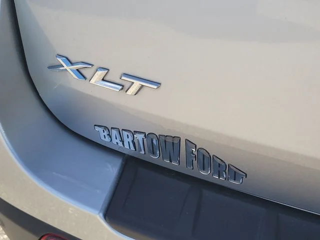 Used 2021 Silver Ford XLT image 9