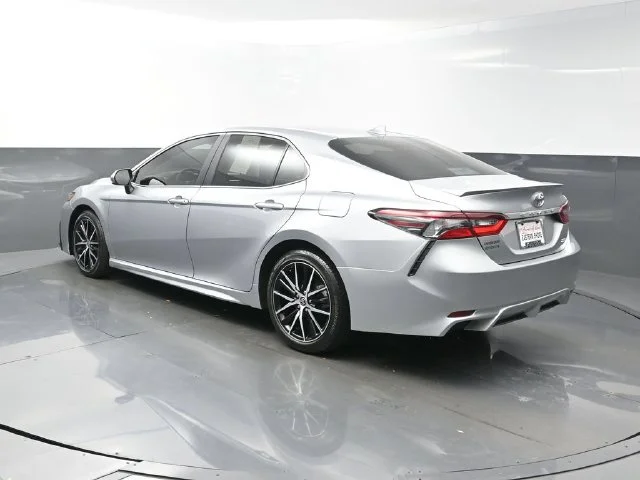 Used 2021 Silver Toyota SE image 5