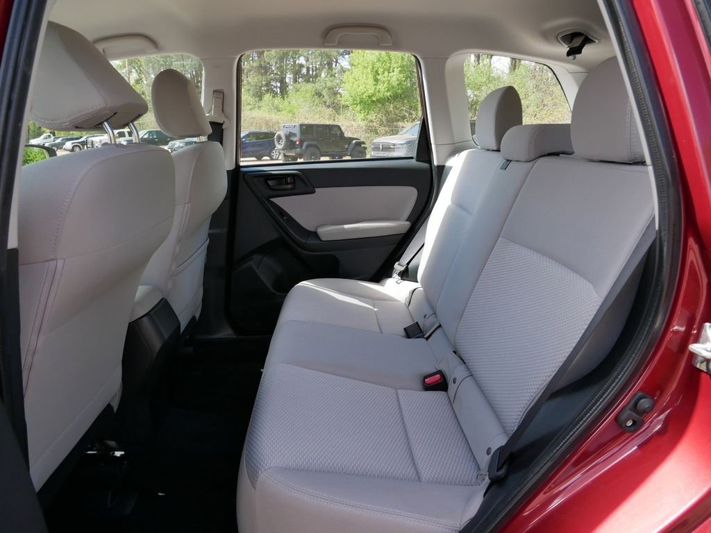 Used 2016 Red Subaru 2.5i image 11