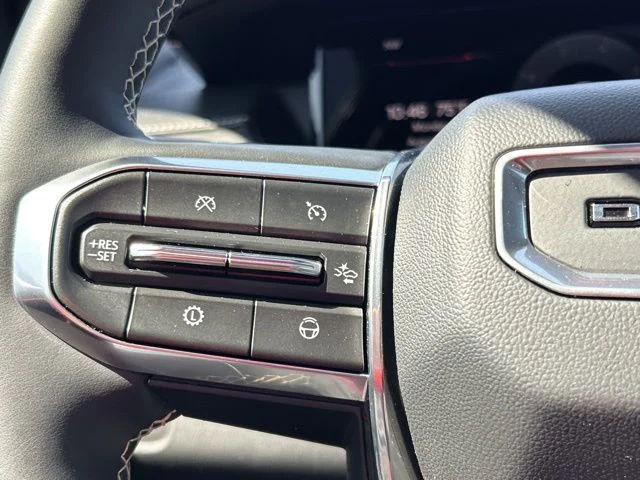 Used 2024 White GMC Denali image 47