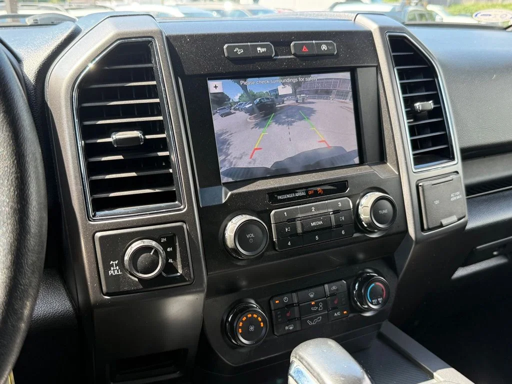 Used 2019 Black Ford XLT image 18