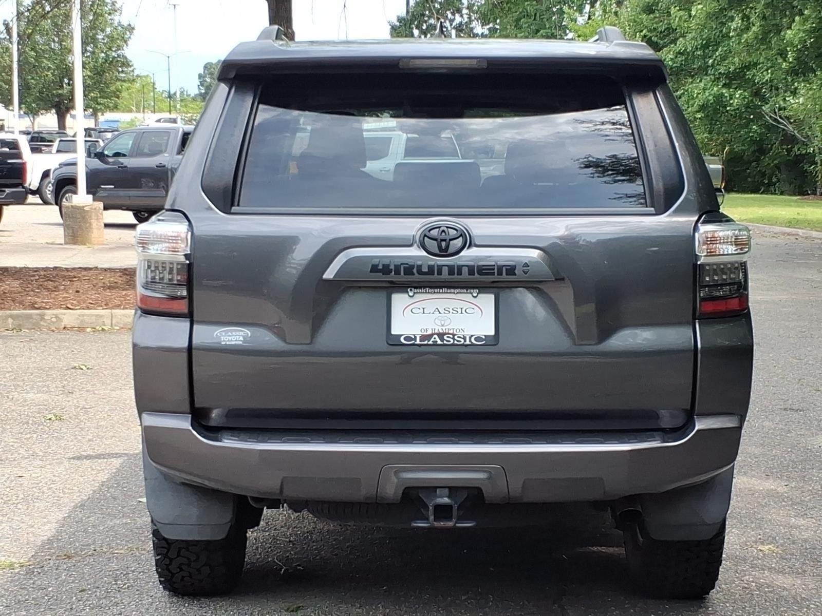 Used 2021 Magnetic Gray Metallic Toyota SR5 Premium image 11