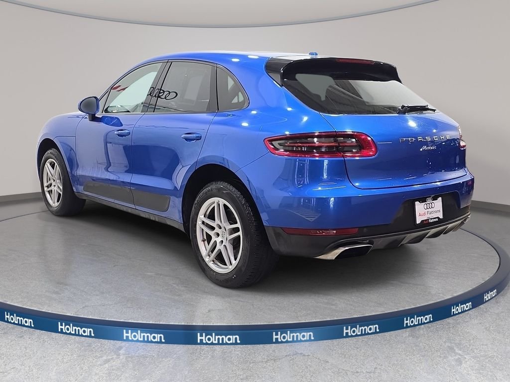 Used 2017 Blue Porsche Base image 8