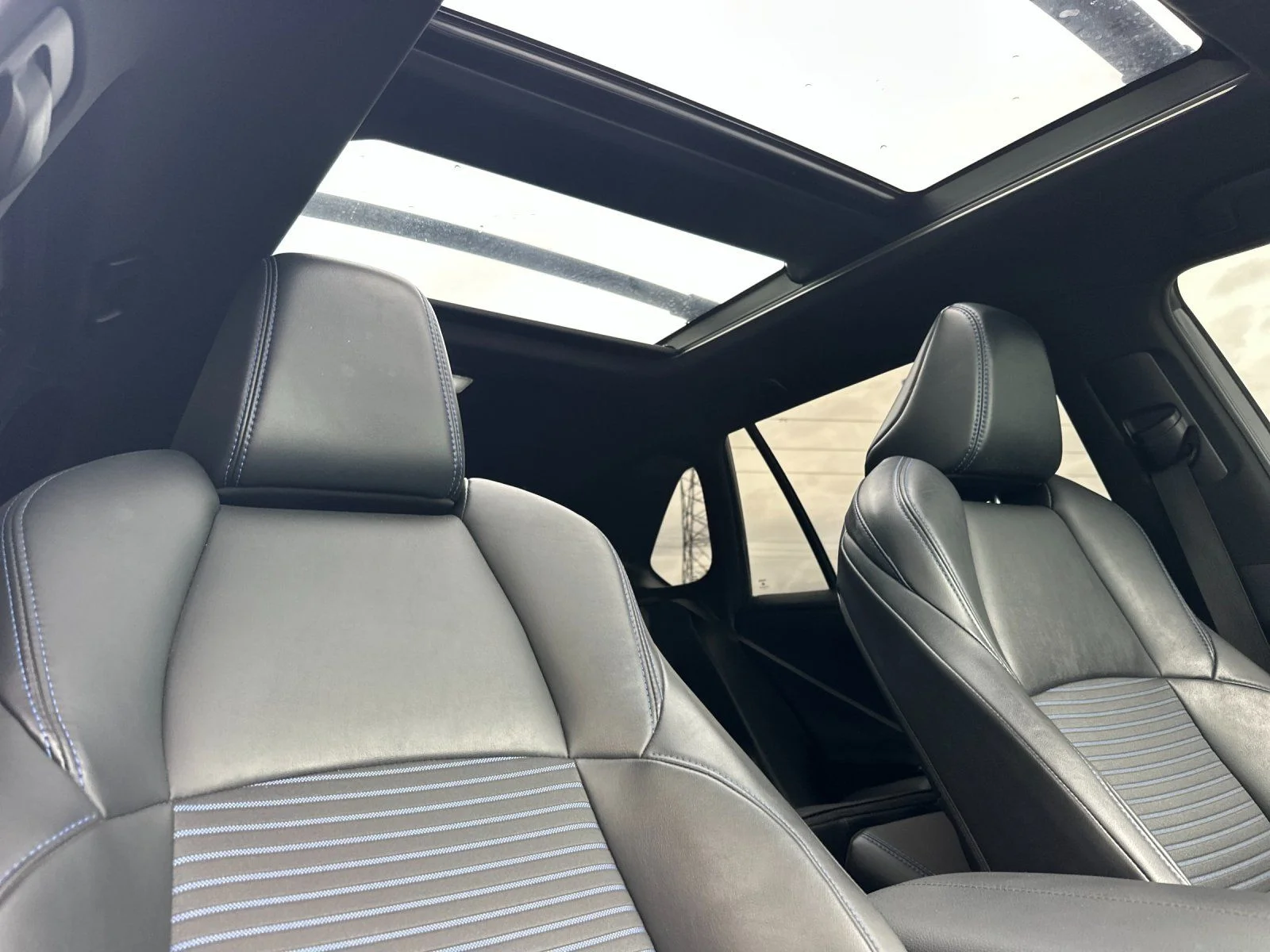 Used 2021 Midnight Black Metallic Toyota XSE image 15