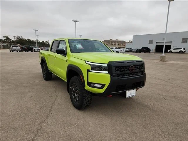 New 2026 SAA Citrus STR Nissan PRO-4X w/R Package 4x4 Crew Cab 5 ft. box 126 in. image 4