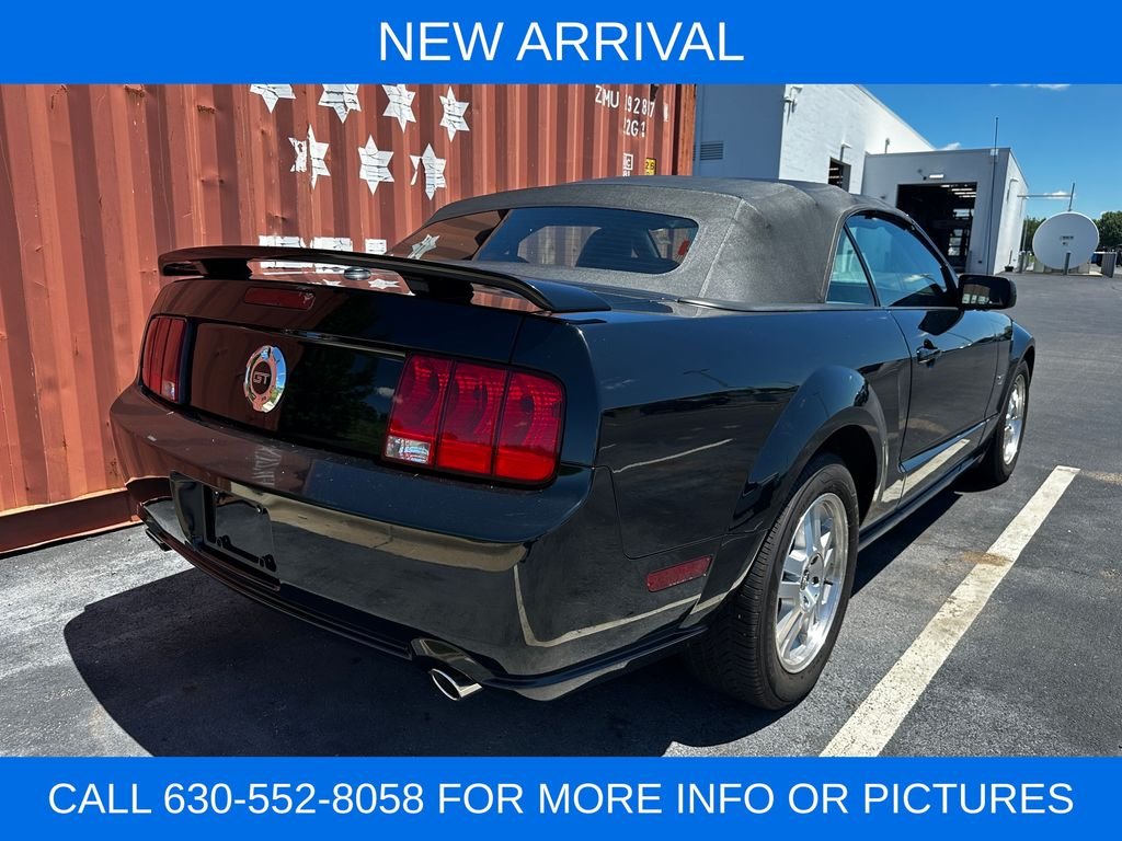 Used 2008 Black Ford GT Premium image 3
