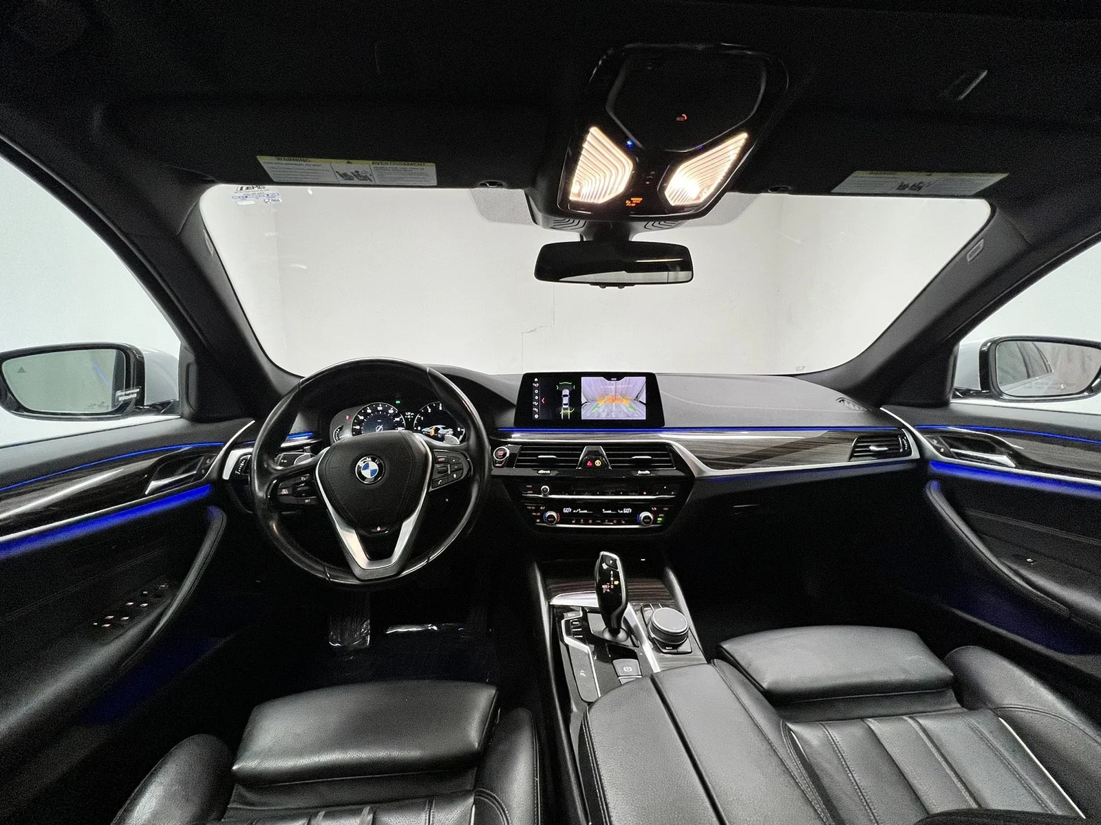 Used 2019 Glacier Silver Metallic BMW 530i xDrive image 17