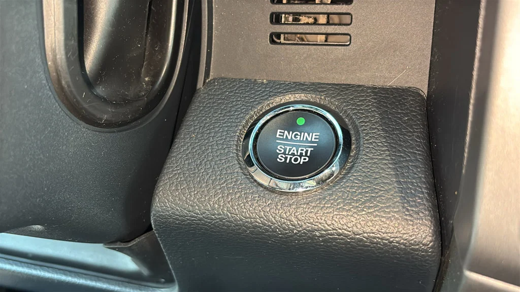 Used 2022 White Ford Lariat image 13