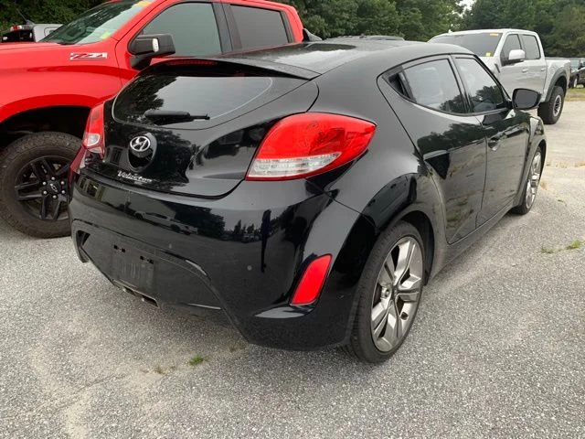 Used 2013 Black Hyundai Base image 7