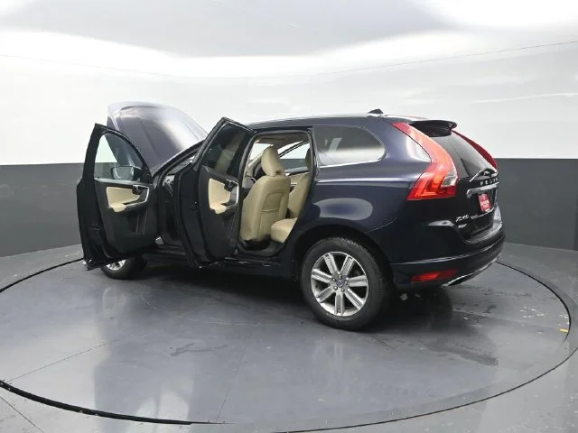 Used 2016 Blue Volvo T6 Drive-E image 43