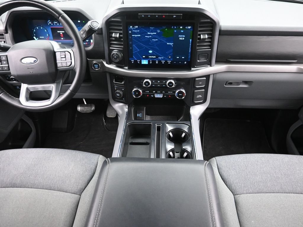 Used 2024 Black Ford XLT image 16