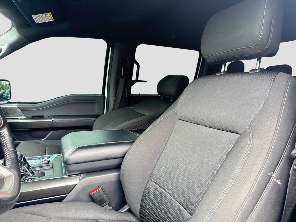 Used 2021 White Ford XLT image 7