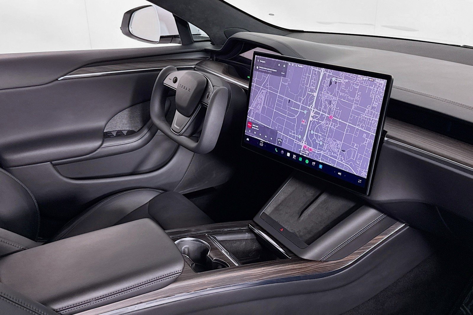 Used 2023 WHITE Tesla Standard Range image 15