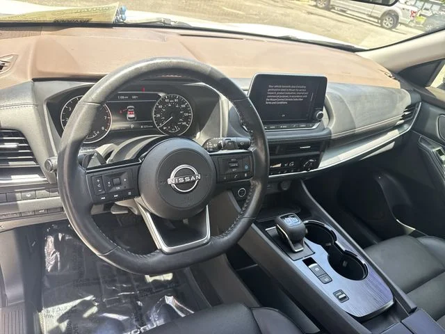 Used 2023 White Nissan SV image 16