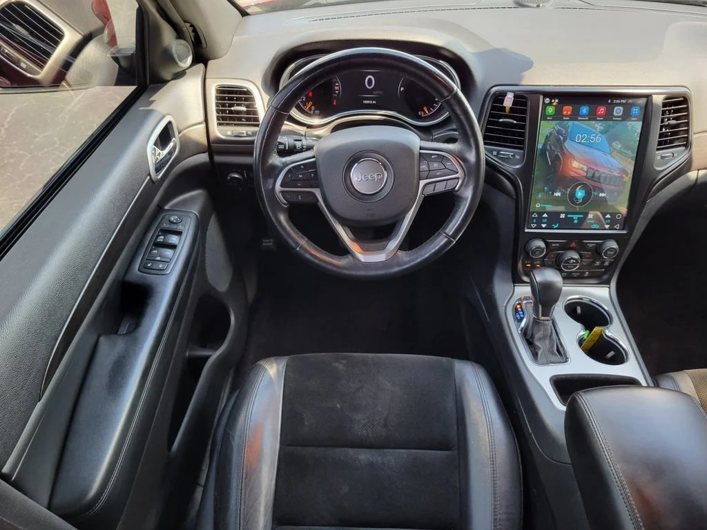 Used 2018 Red Jeep Altitude 4x4 image 19