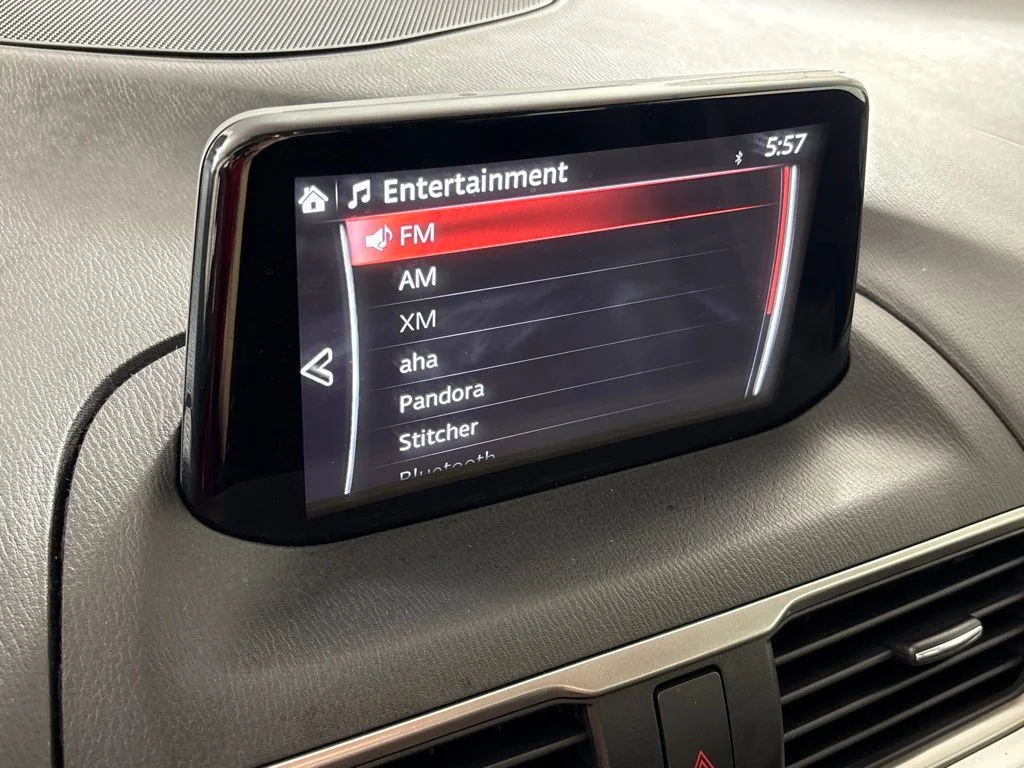 Used 2017 Red Mazda Sport image 29