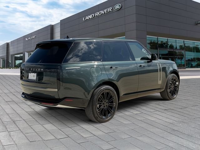 New 2026 Belgravia Green LAND ROVER SE image 5