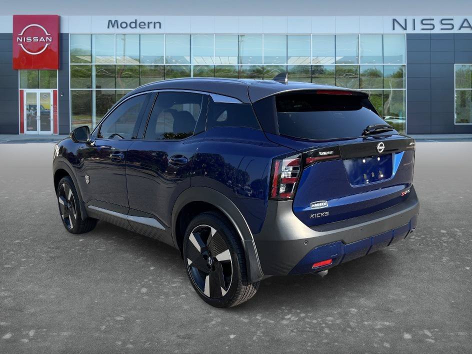 Used 2025 Deep Blue Pearl/Gun Metallic Nissan SR image 7