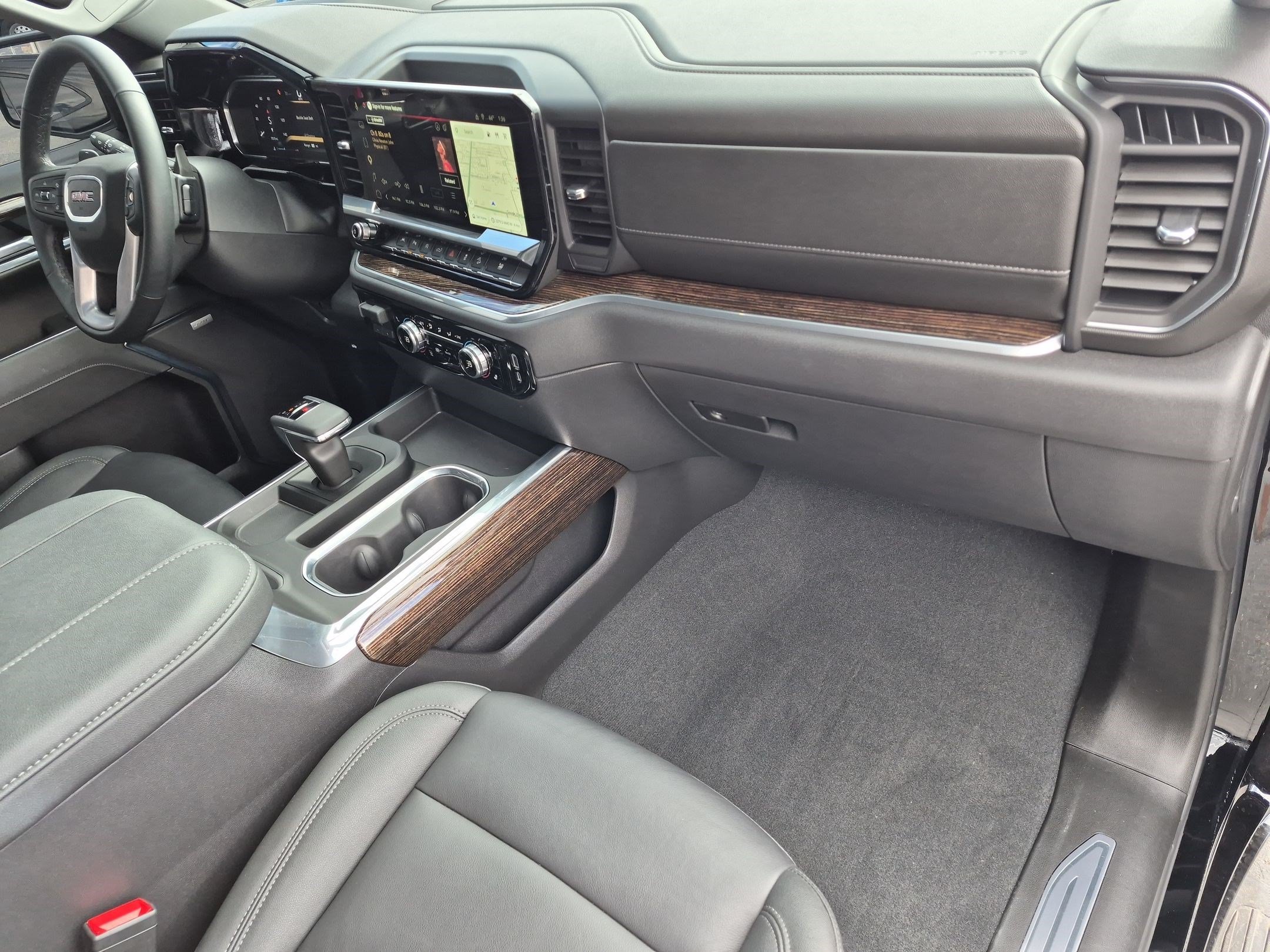 Used 2026 Onyx Black GMC Elevation image 33