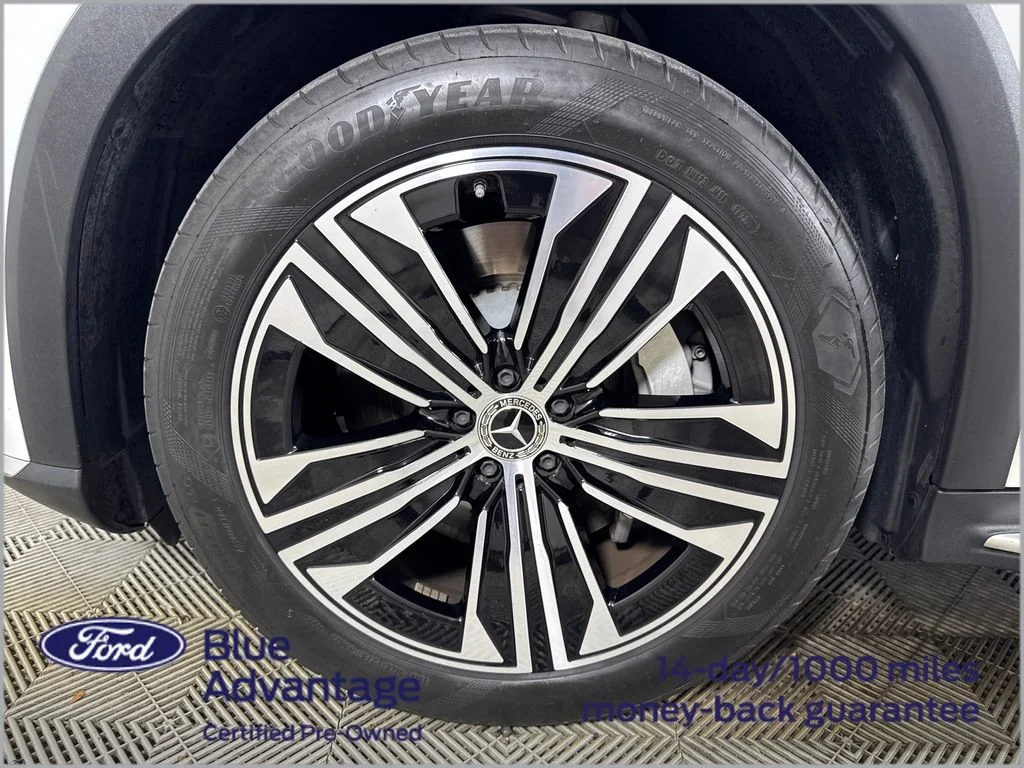 Certified Used 2023  Mercedes-Benz 450 image 13