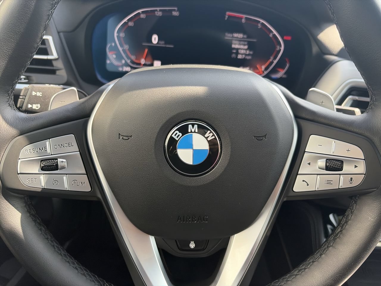 Used 2025 Alpine White BMW xDrive30i image 21