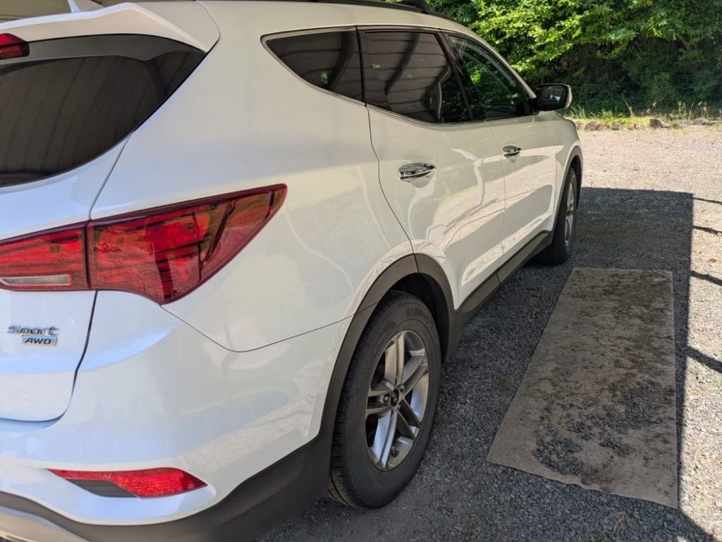 Used 2017 Frost White Hyundai 2.4 Base image 3