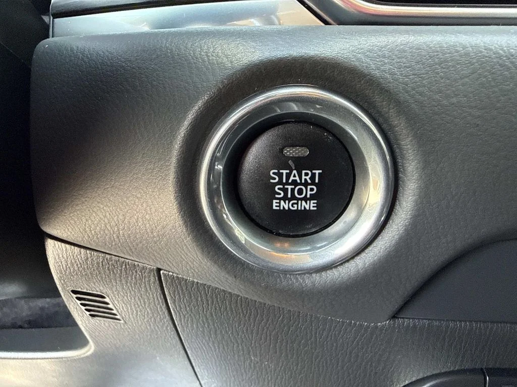 Used 2021 Silver Mazda Grand Touring image 36
