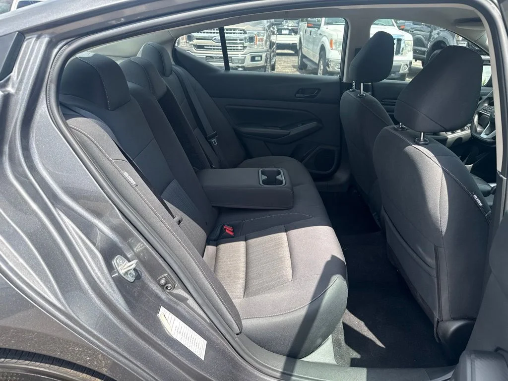 Used 2025 Gun Metallic Nissan 2.5 SV image 12