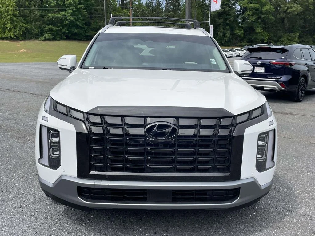 Used 2023 Hyper White Hyundai Limited image 6