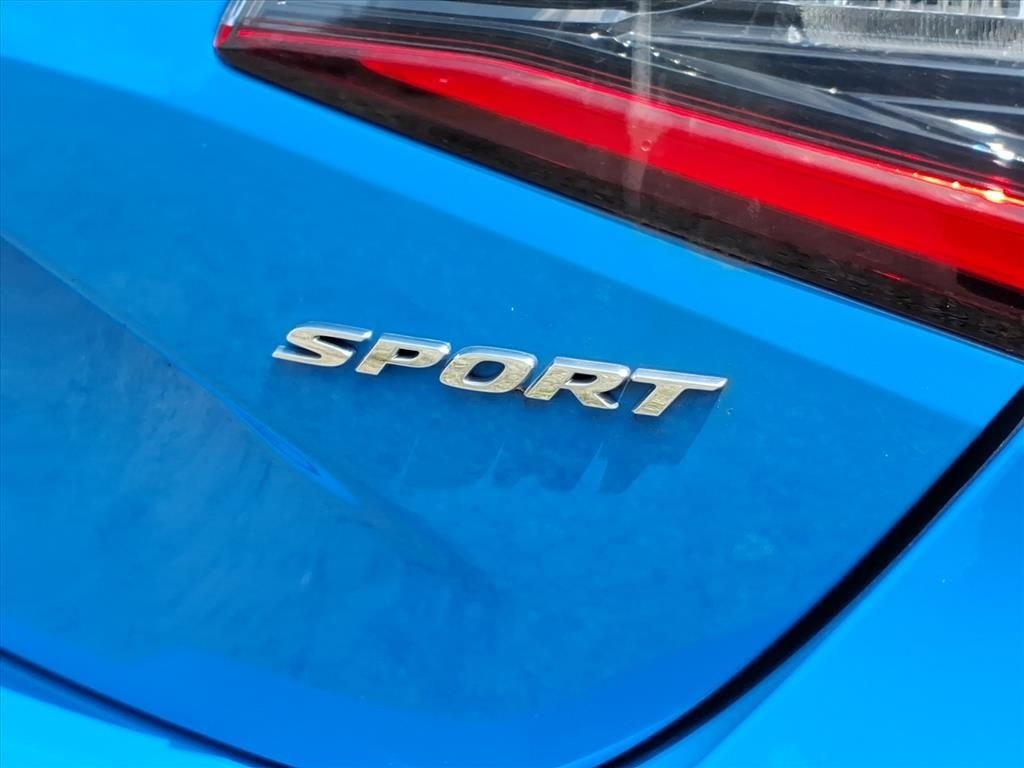 Used 2022  Honda Sport image 7