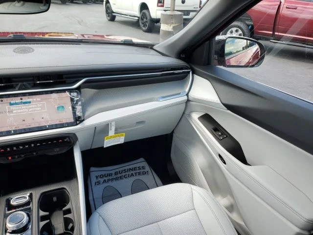 2026 Jeep Cherokee Limited - Photo 16