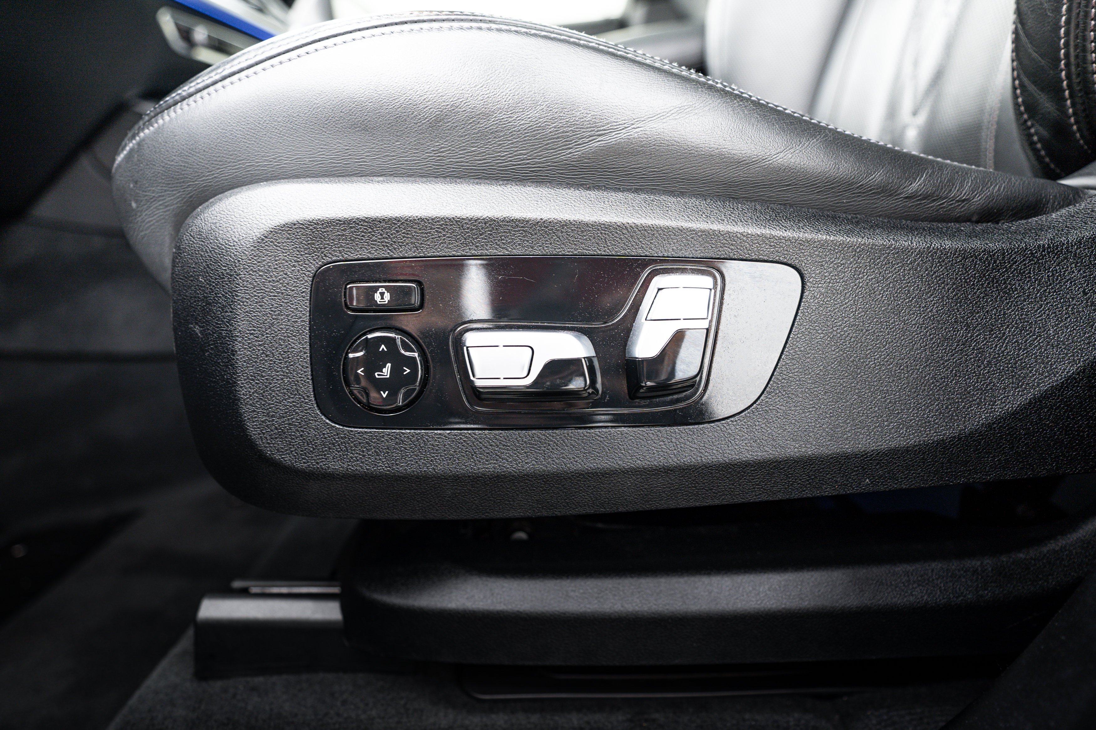 Used 2021 Carbon Black Metallic BMW  image 14