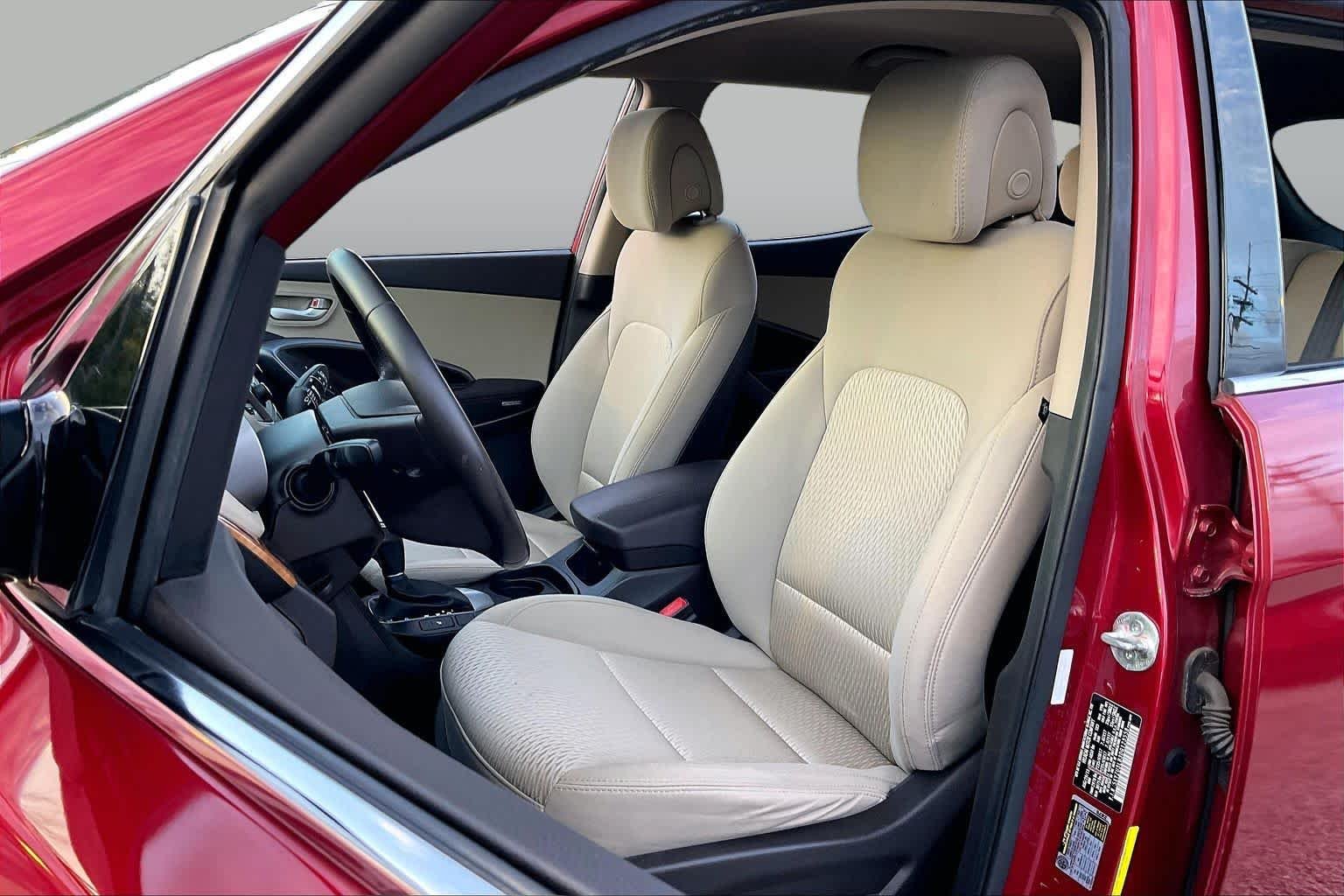 Used 2013 Serrano Red Hyundai Sport image 8