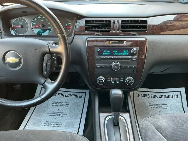Used 2012 Gray Chevrolet LT image 17
