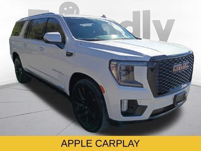 Used 2022 White GMC Denali image 3