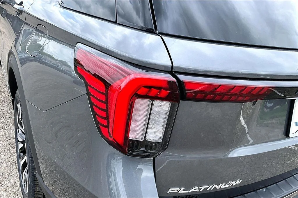 New 2026 Gray Ford Platinum™ image 28