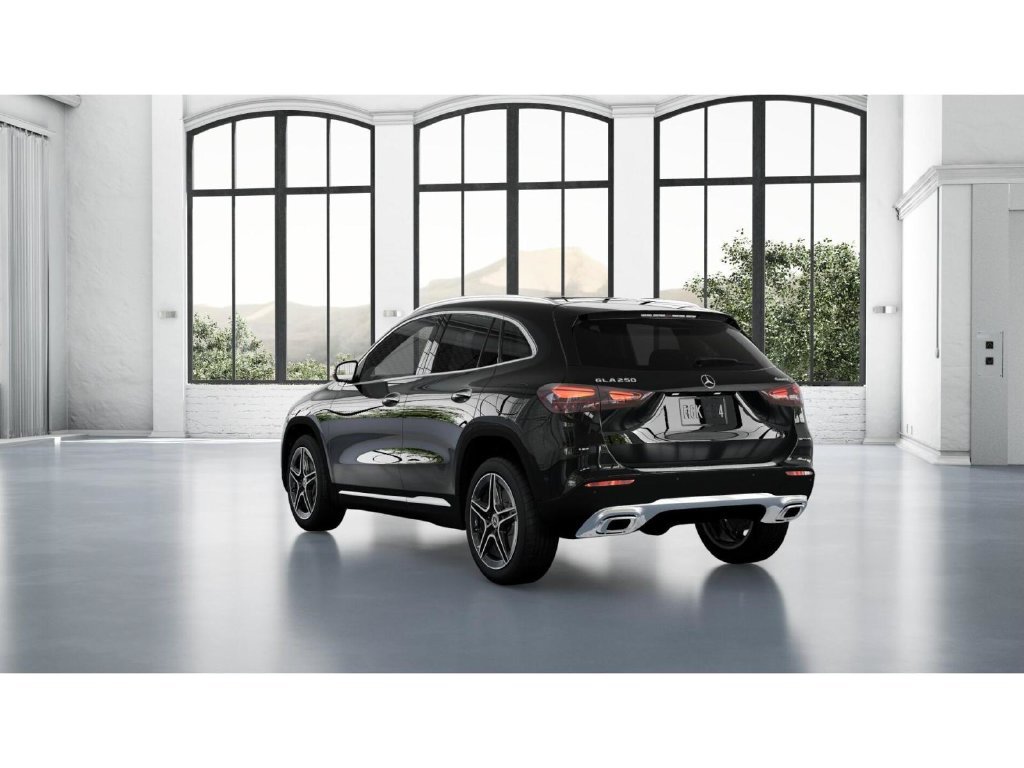 Used 2026 Night Black Mercedes-Benz GLA 250 4MATIC® image 28