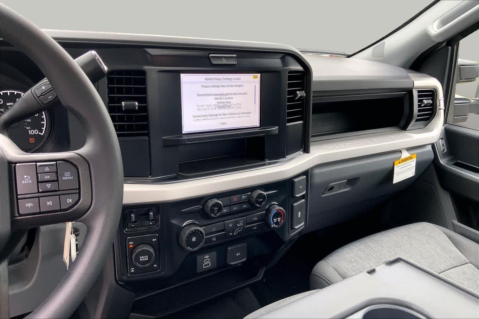 New 2026 Oxford White Ford XL image 8