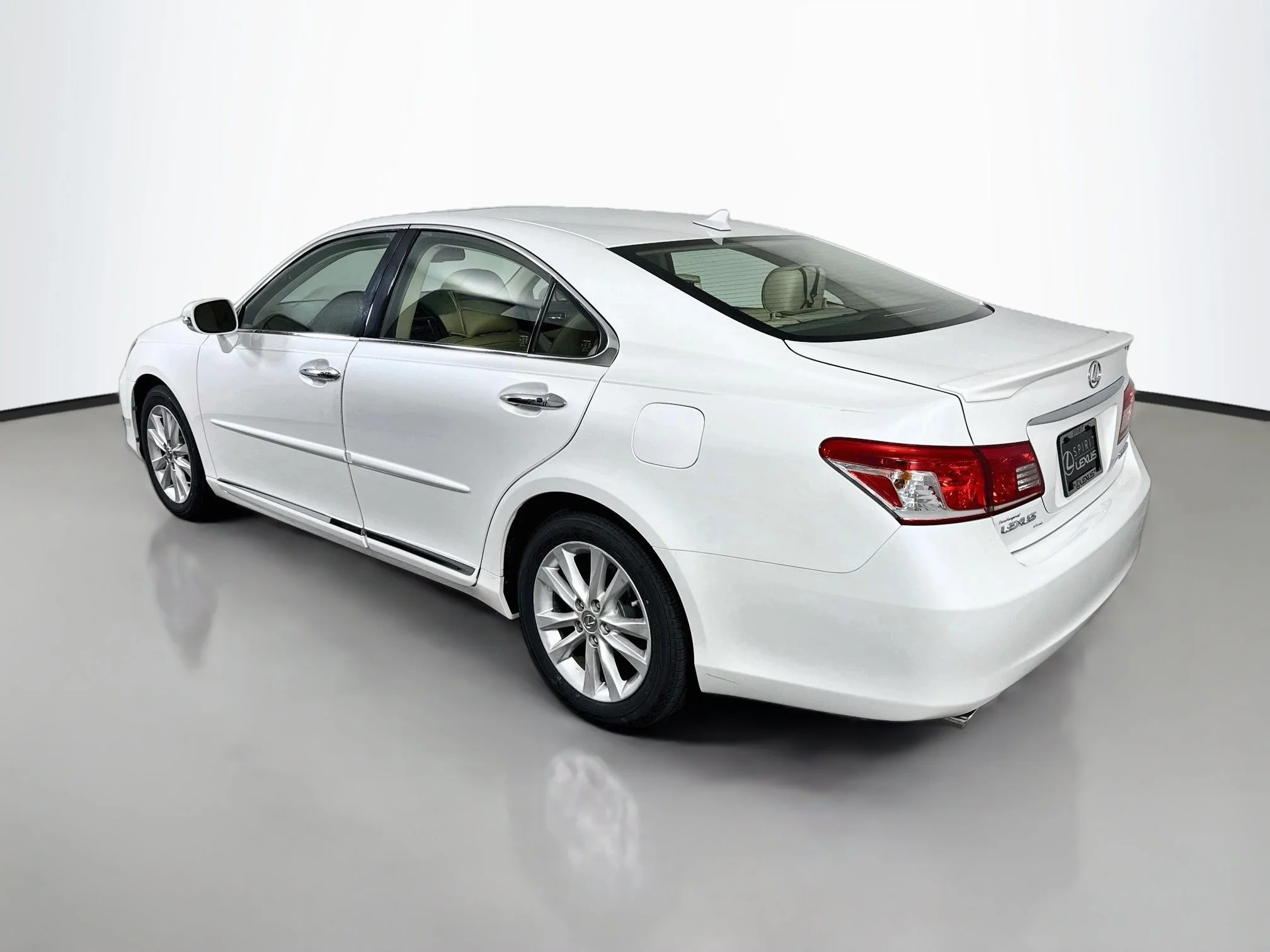 Used 2010 Starfire Pearl Lexus 350 image 5